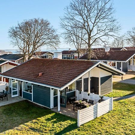 Gorgeous Home In Aabenraa With Wifi Ngoại thất bức ảnh