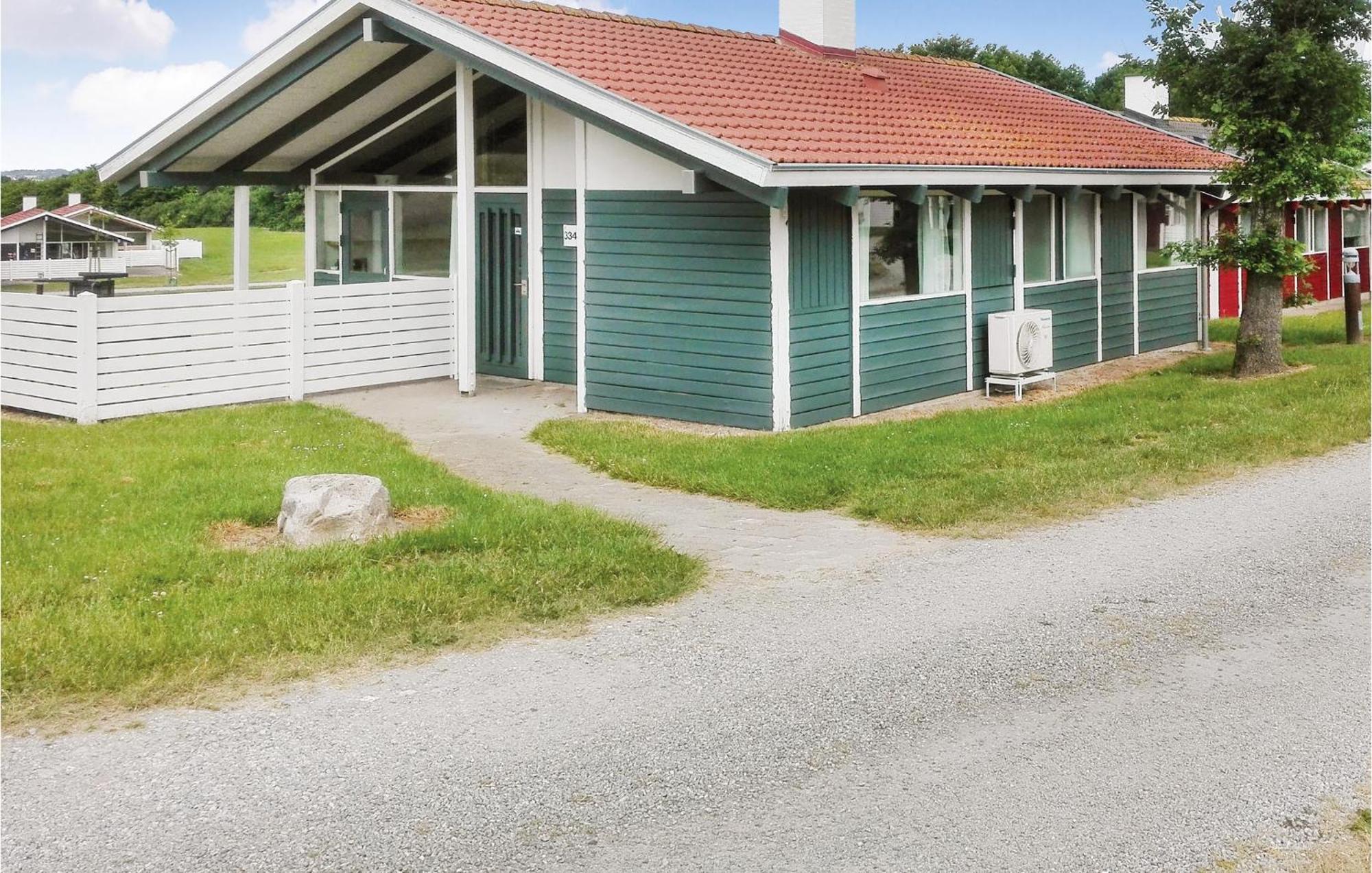 Gorgeous Home In Aabenraa With Wifi Ngoại thất bức ảnh