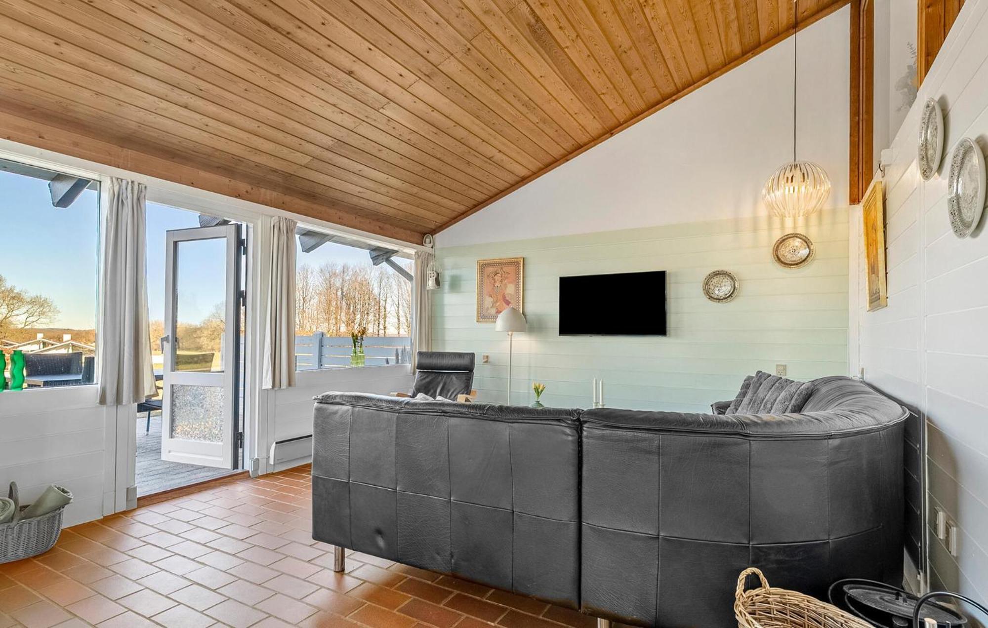 Gorgeous Home In Aabenraa With Wifi Ngoại thất bức ảnh